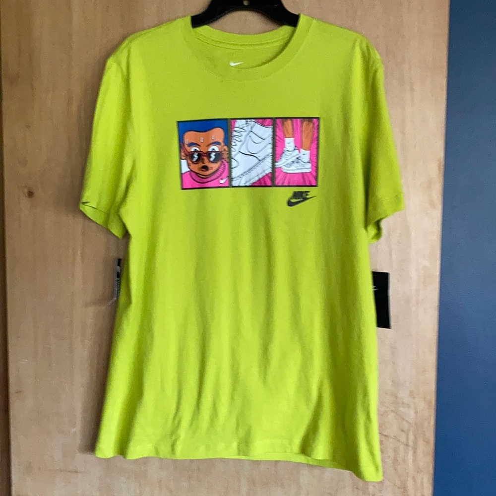 Nike Neon Graphic T